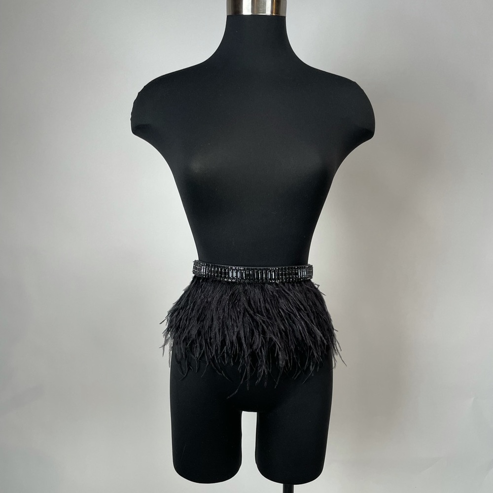 BCBG black ostrich feather belt, adjustable elastic waist